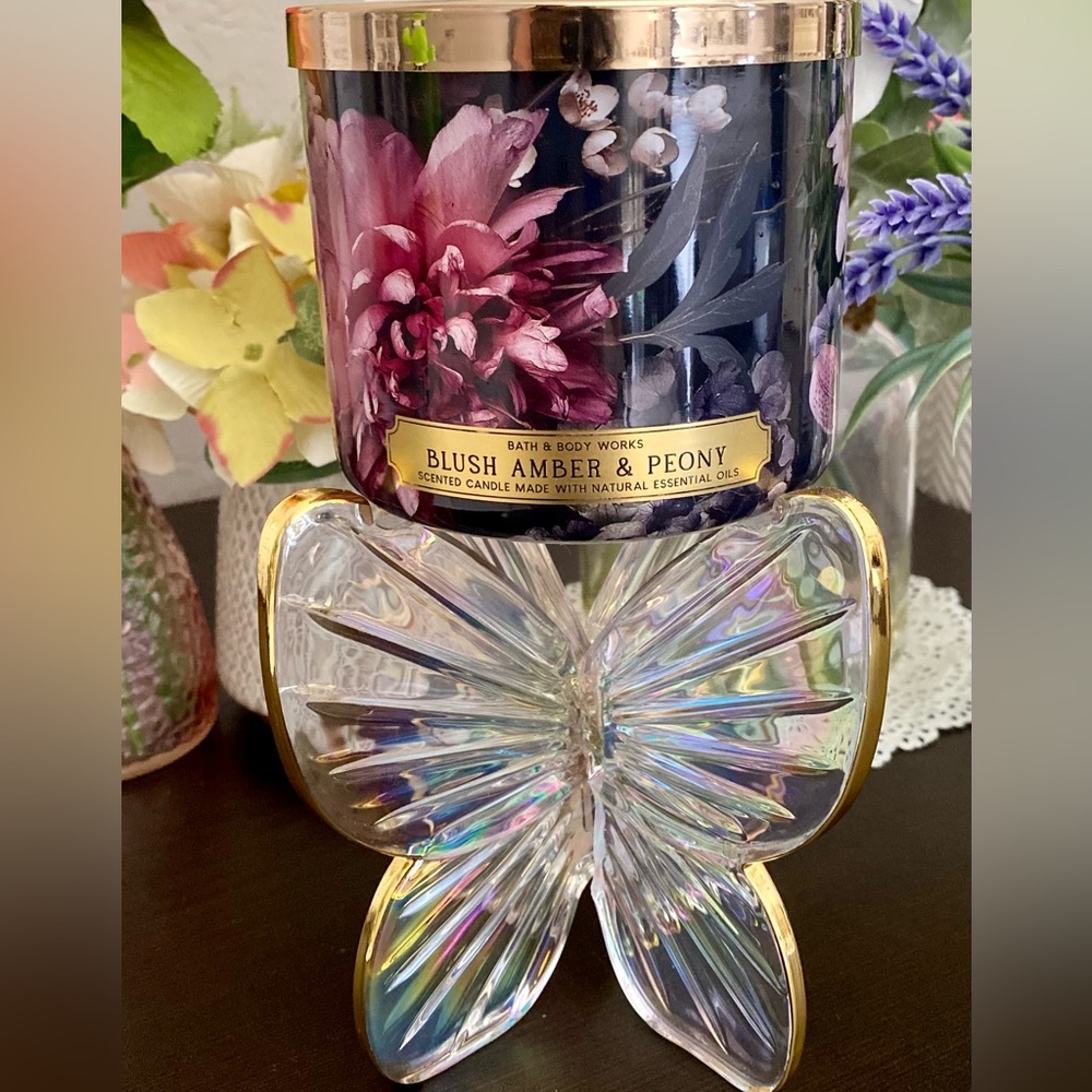 🆕🦋 RARE BATH & BODY WORKS IRIDESCENT BUTTERFLY 3-WICK CANDLE HOLDER. NEW! - Picture 2 of 6